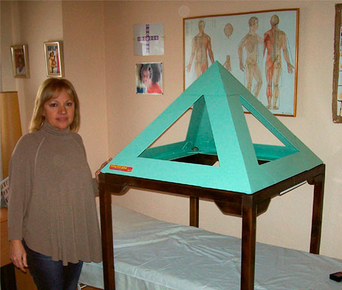 Amparo con pirámide Hygia