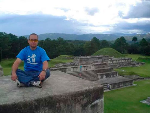 Terapeuta Randall Sánchez, de Costa Rica
