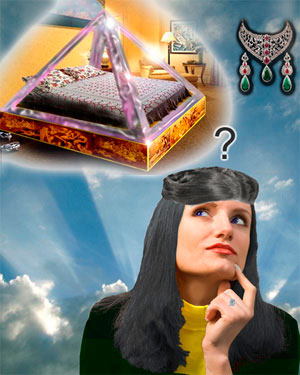 Mujer pensando en como sería su pirámide de lujo perfecta